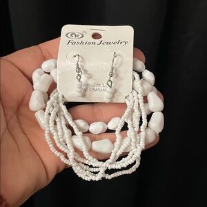 GIVEY NEW Fashion Jewelry White Beaded stretchy Bracelets and earrings Set